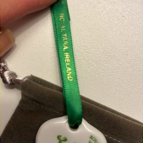 Royal Tara Ireland porcelain clover. - Picture 3 of 4
